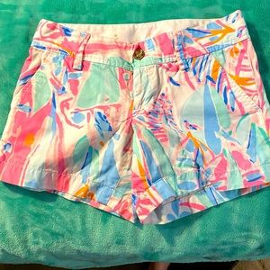 Lilly Pulitzer shorts size 00